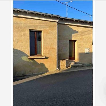 فيلا Le Logis Des Roses Doué-la-Fontaine المظهر الخارجي الصورة